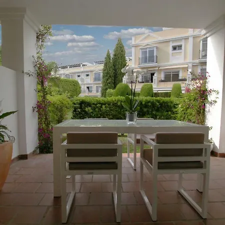 Spacious 2 Bed Duplex In Aloha Gardens Close To Puerto Banus Marbella Exterior photo