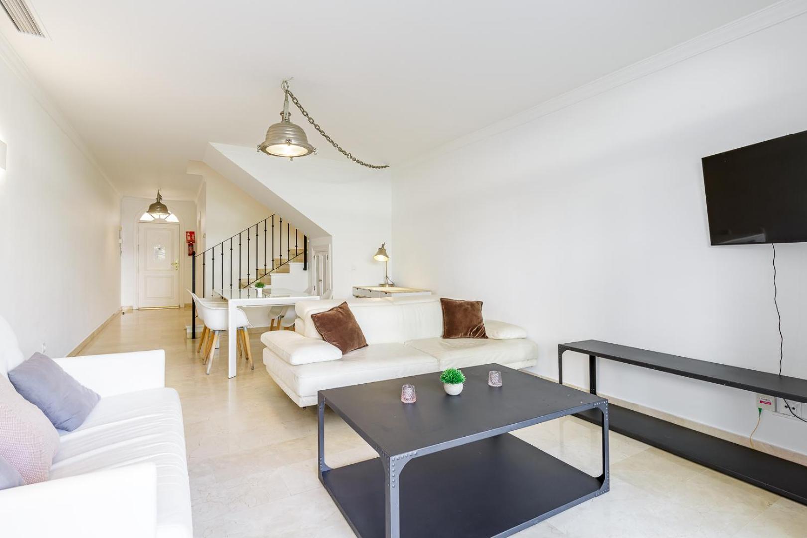 Spacious 2 Bed Duplex In Aloha Gardens Close To Puerto Banus Apartament *